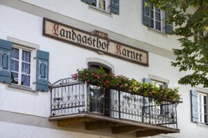 Karner Außenansicht (2)
