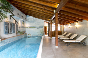 Wellness Schwimmbad